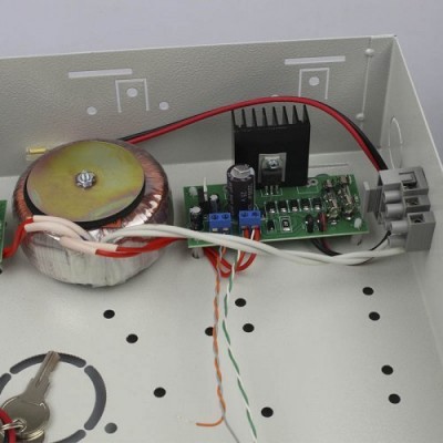 Блок безперебійного живлення RCA-24